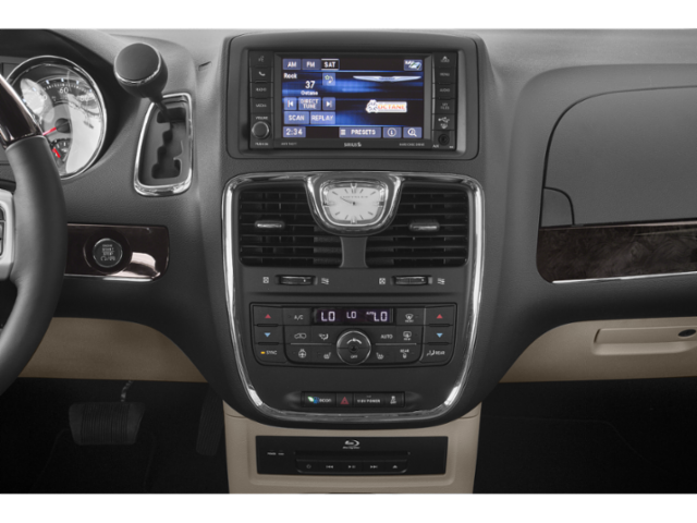 2014 Chrysler Town & Country Limited