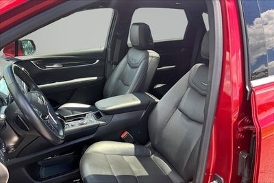 2022 Cadillac XT5 FWD Premium Luxury
