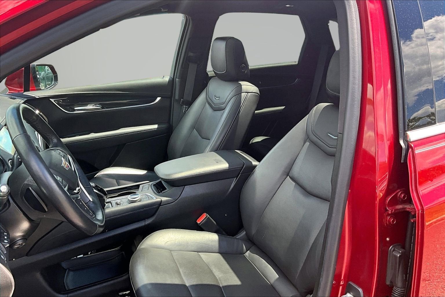 2022 Cadillac XT5 FWD Premium Luxury