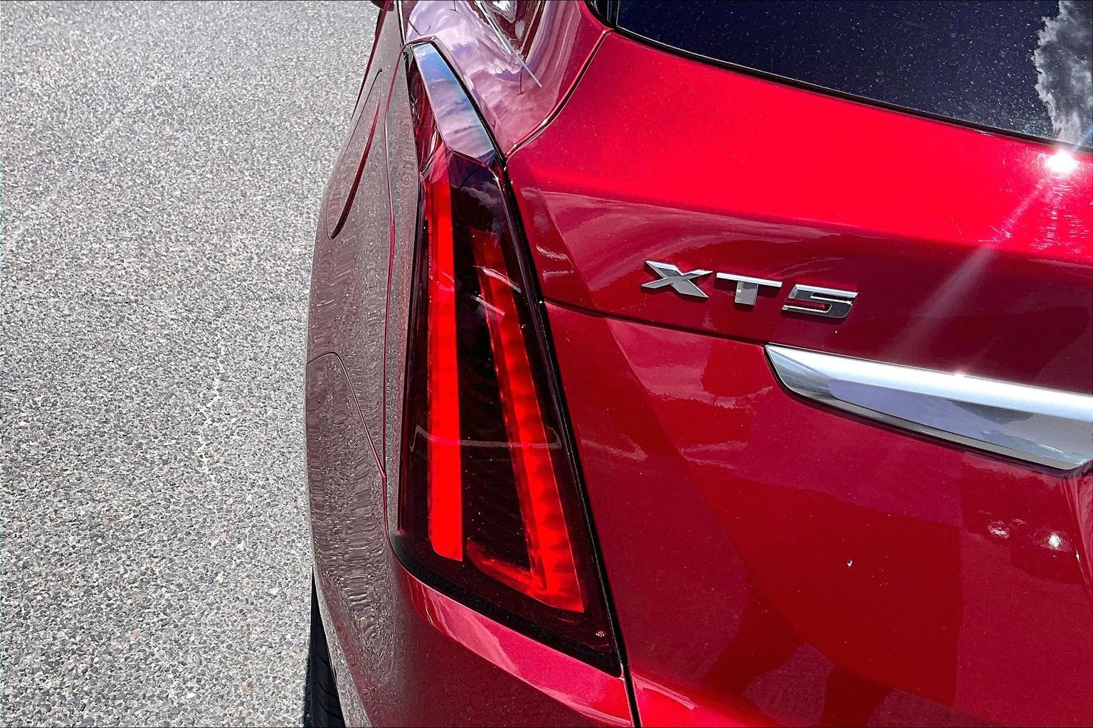 2022 Cadillac XT5 FWD Premium Luxury
