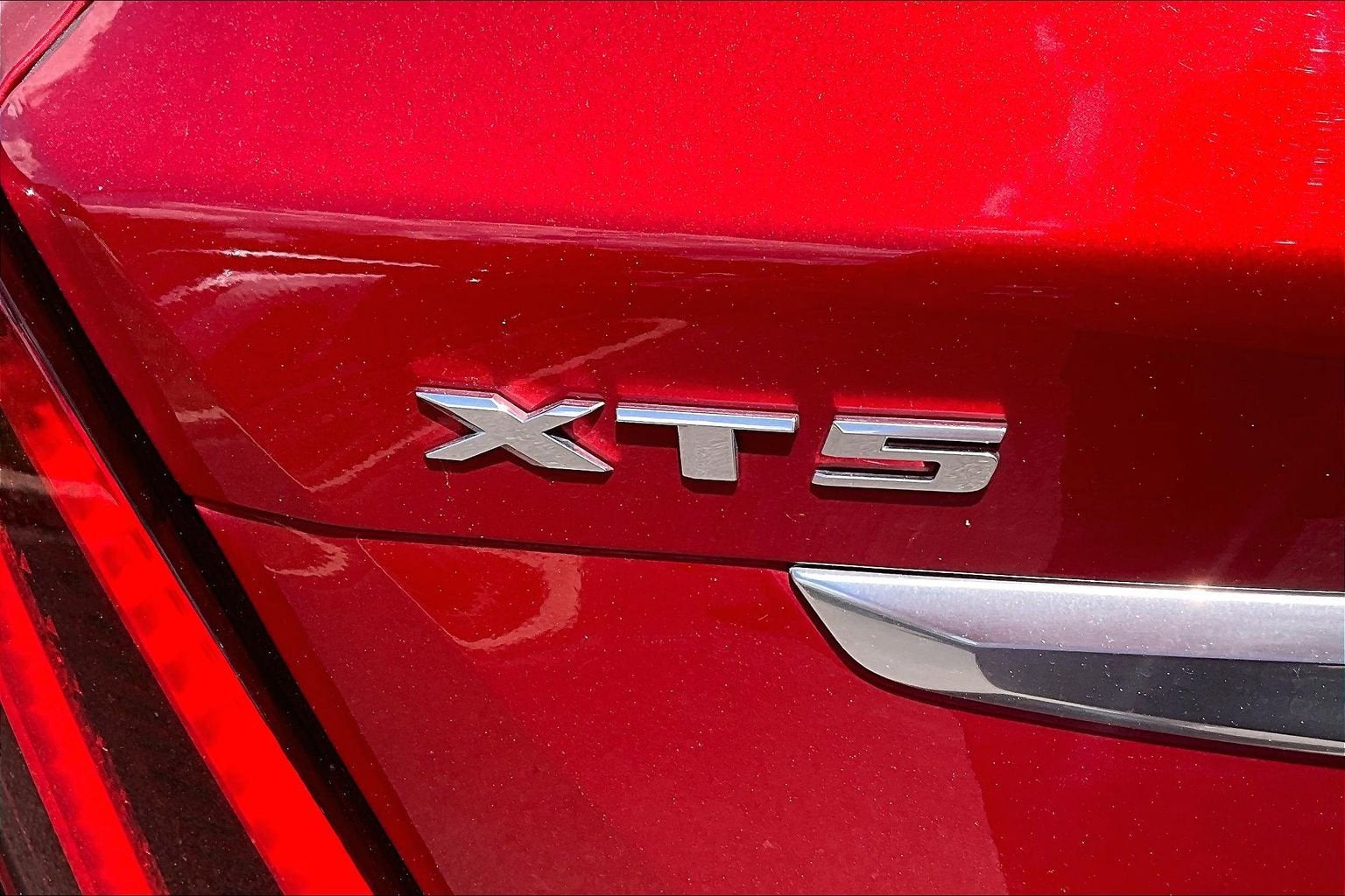 2022 Cadillac XT5 FWD Premium Luxury