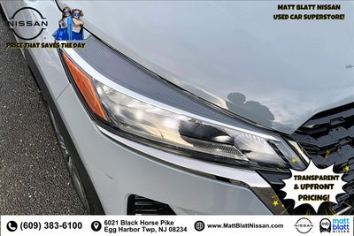 2023 Nissan Kicks SR