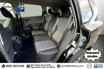 2022 Nissan Rogue SV