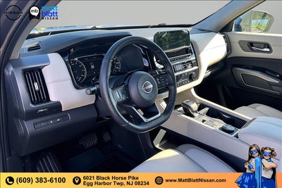 2025 Nissan Pathfinder SL