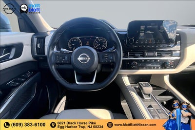 2025 Nissan Pathfinder SL