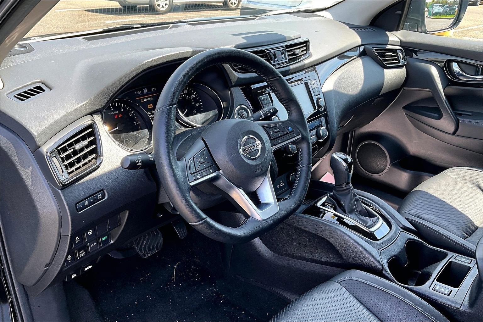 2022 Nissan Rogue Sport SL