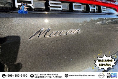 2023 Porsche Macan Base