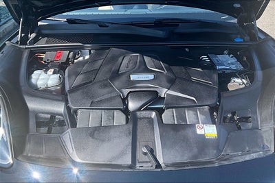 2023 Porsche Cayenne Platinum Edition