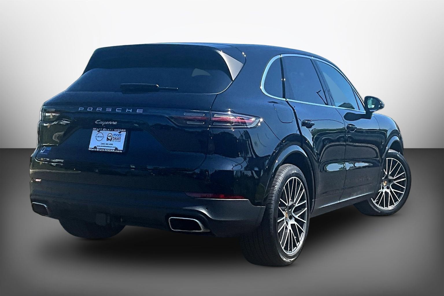 2023 Porsche Cayenne Platinum Edition