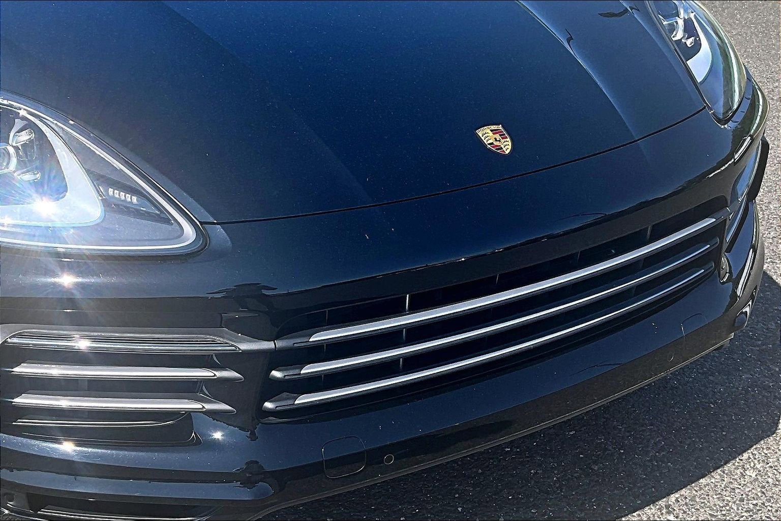 2023 Porsche Cayenne Platinum Edition