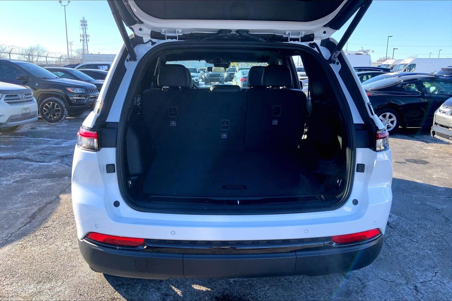 2025 Jeep Grand Cherokee Altitude X 4x4