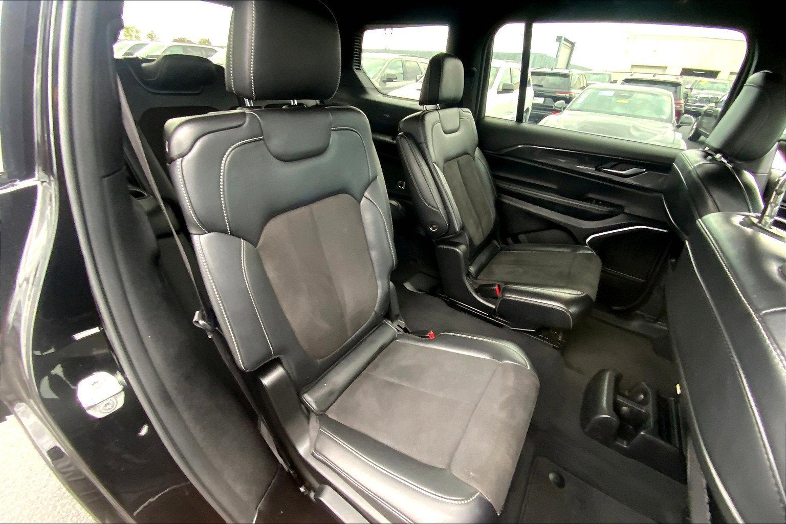 2022 Jeep Grand Cherokee L Altitude 4x4