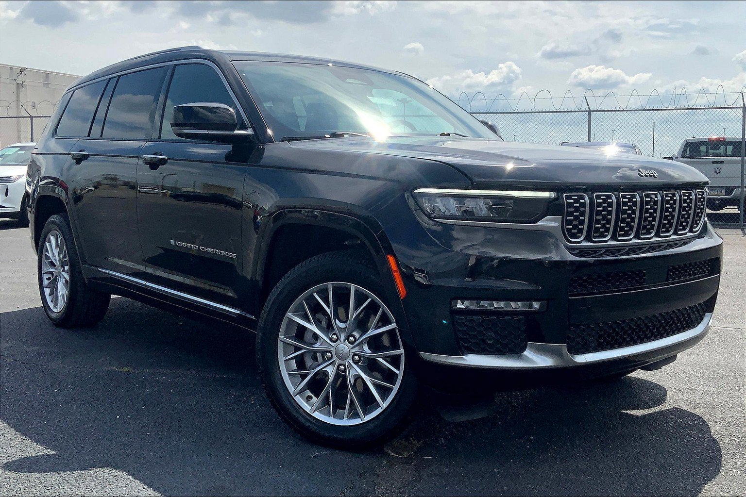 2023 Jeep Grand Cherokee L Summit 4x4