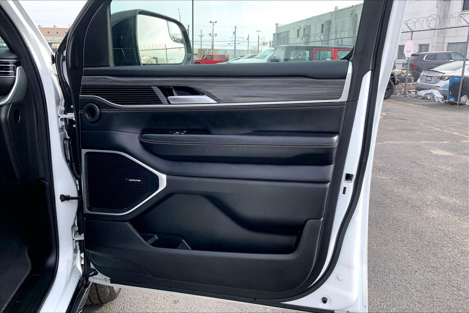 2024 Jeep Wagoneer L Series II 4x4