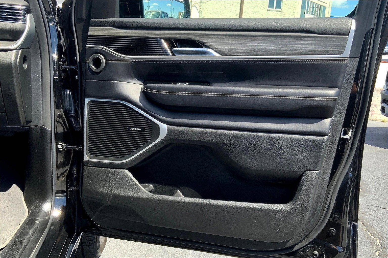 2023 Jeep Wagoneer Series II