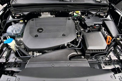 2023 Volvo XC40 B5 Plus Dark Theme