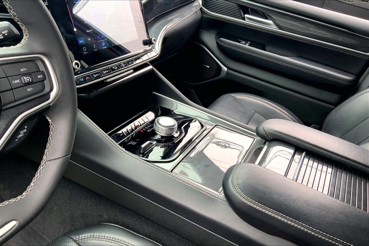 2022 Jeep Wagoneer Series I