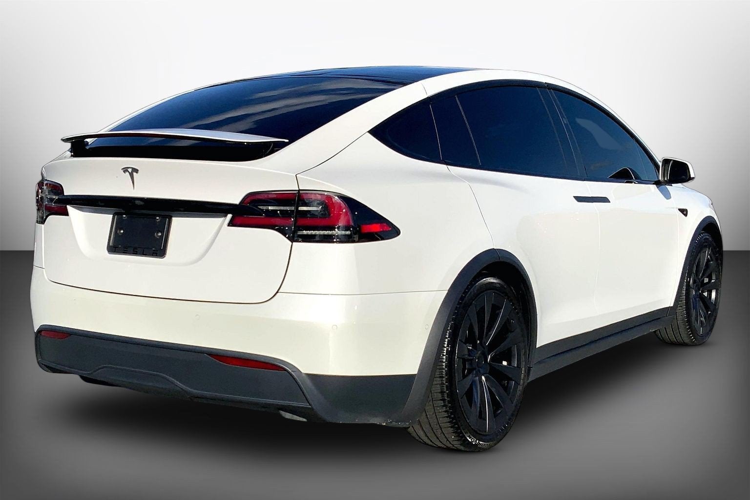 2023 Tesla Model X Standard