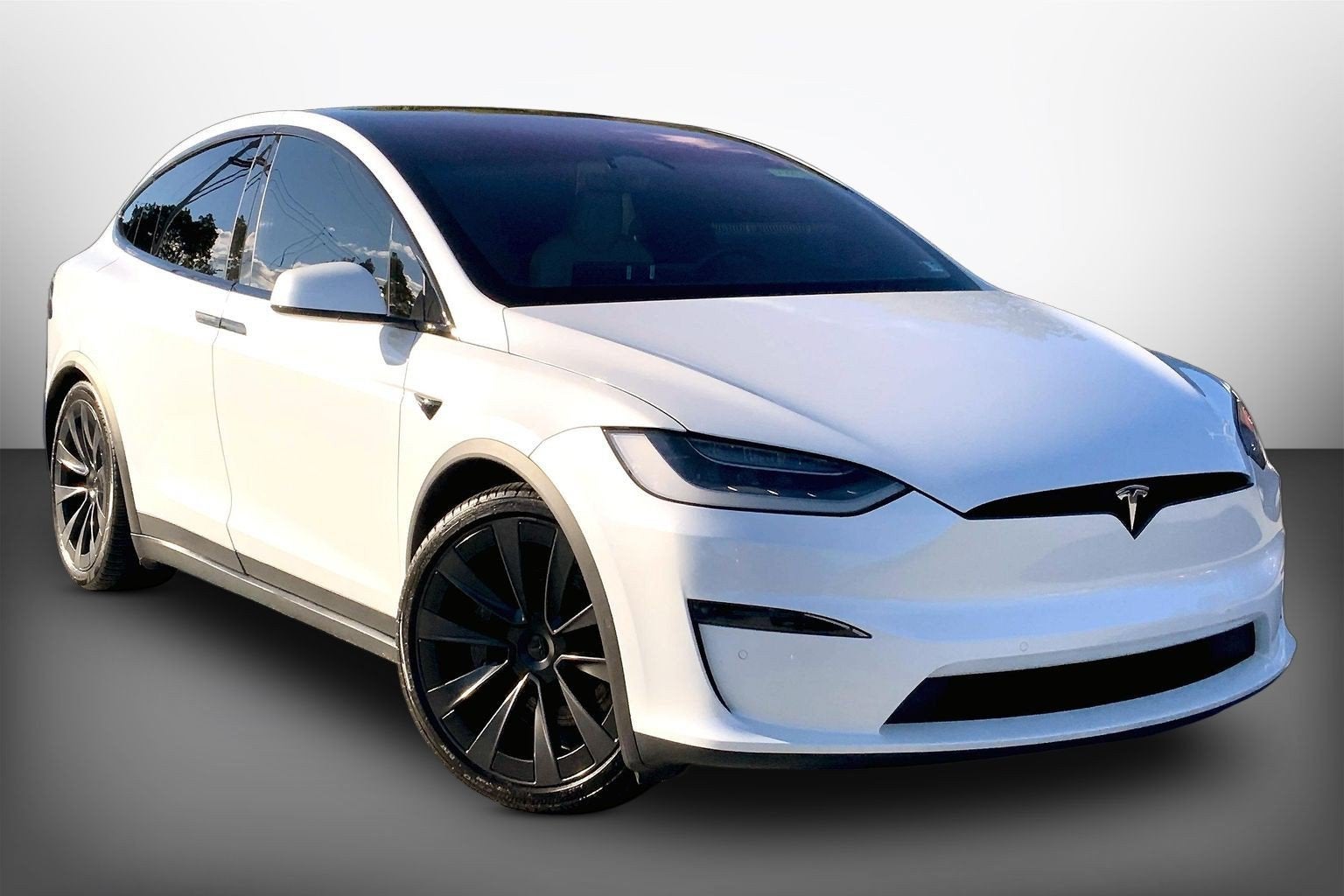 2023 Tesla Model X Standard