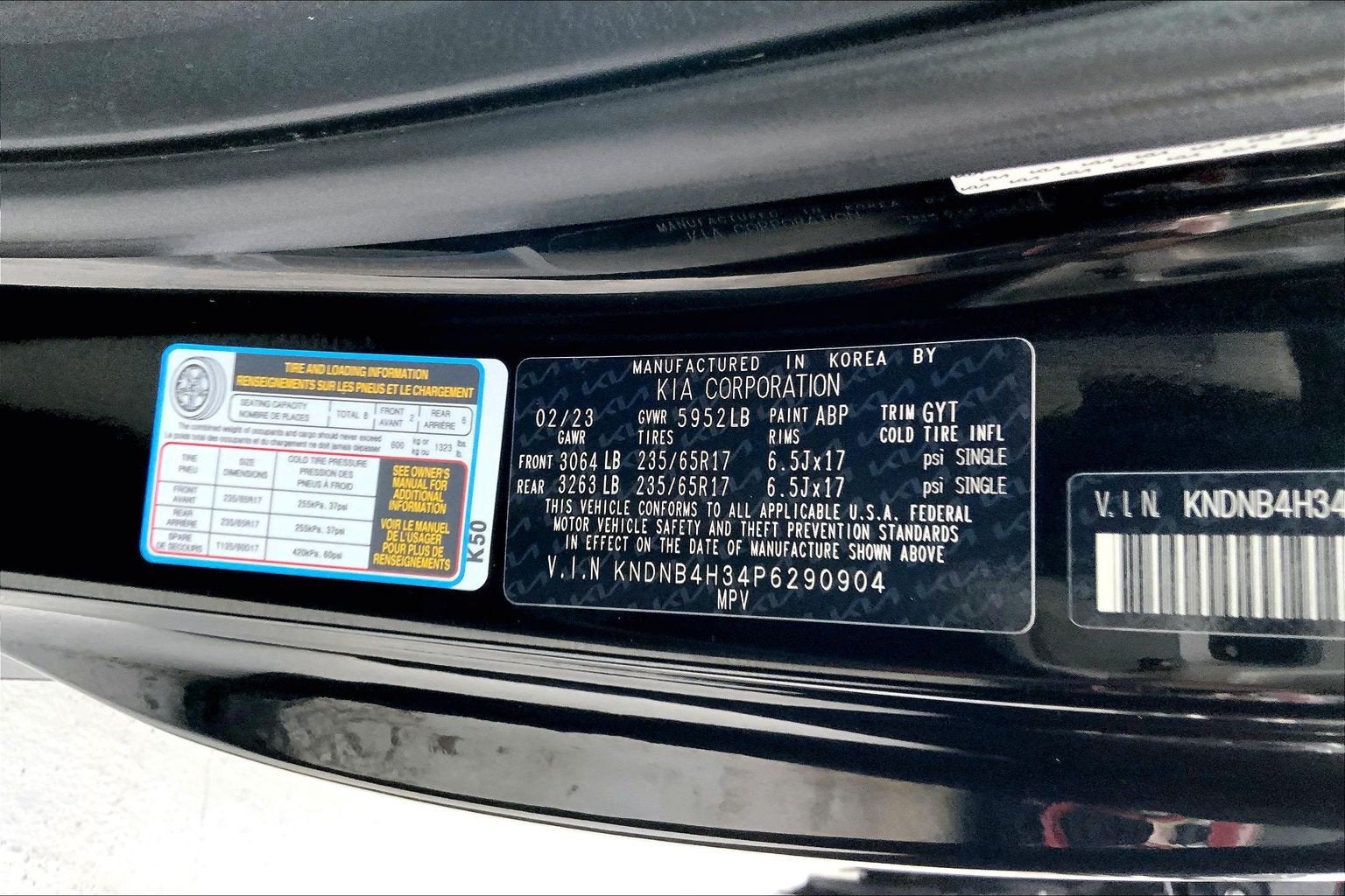 2023 Kia Carnival LX