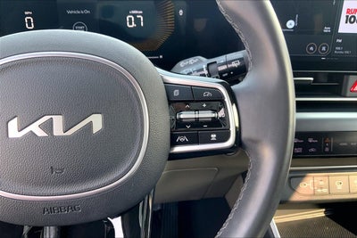 2025 Kia Carnival LXS