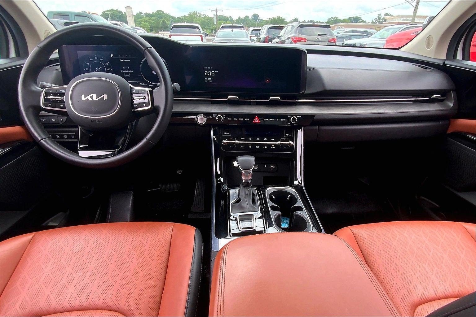 2023 Kia Carnival SX