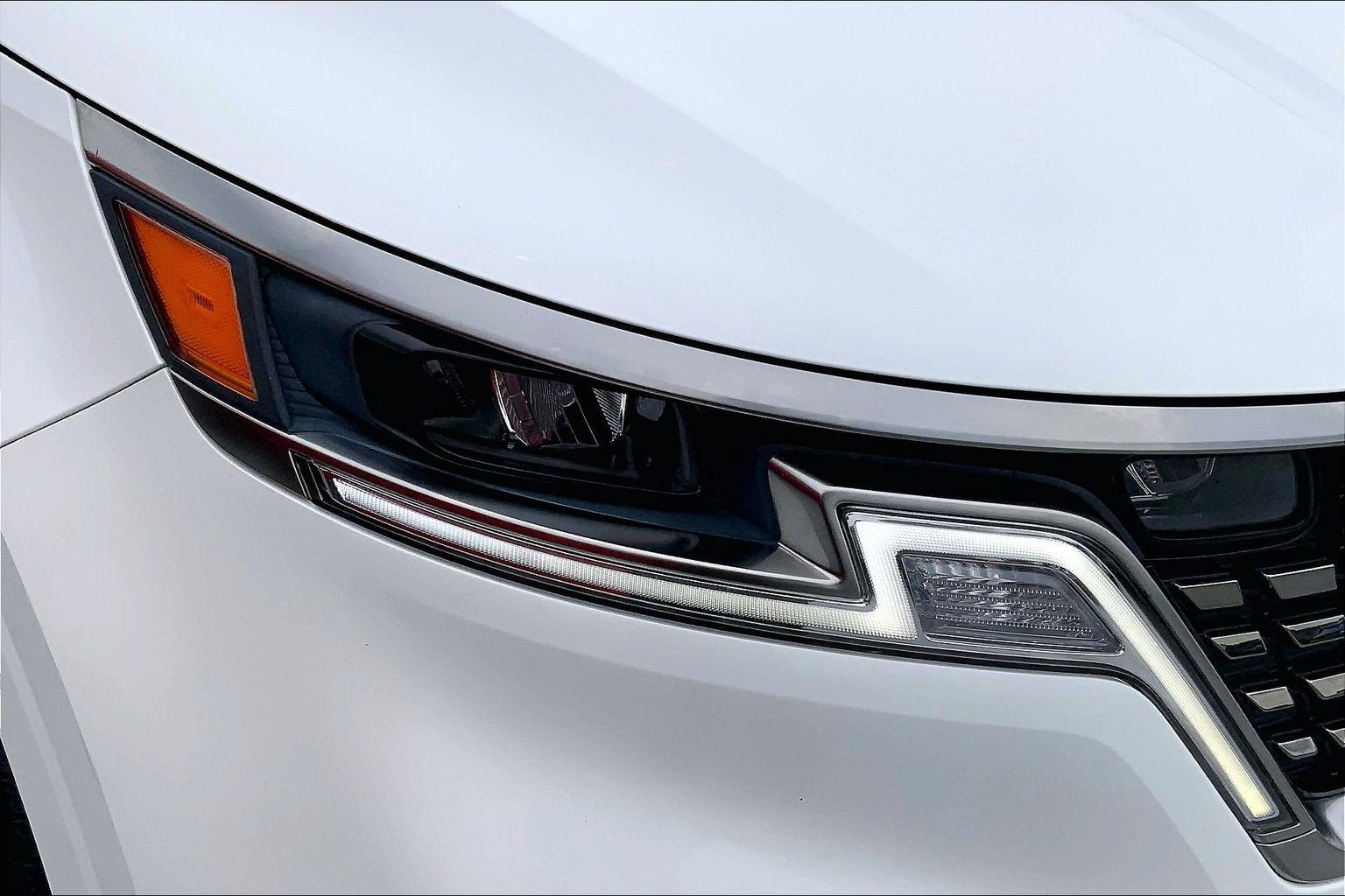 2023 Kia Carnival SX