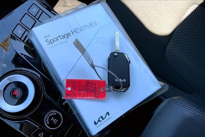 2023 Kia Sportage Hybrid LX
