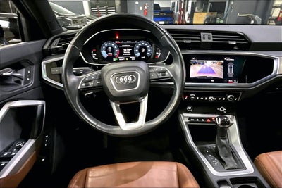 2022 Audi Q3 S line Premium