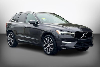 2022 Volvo XC60 Momentum