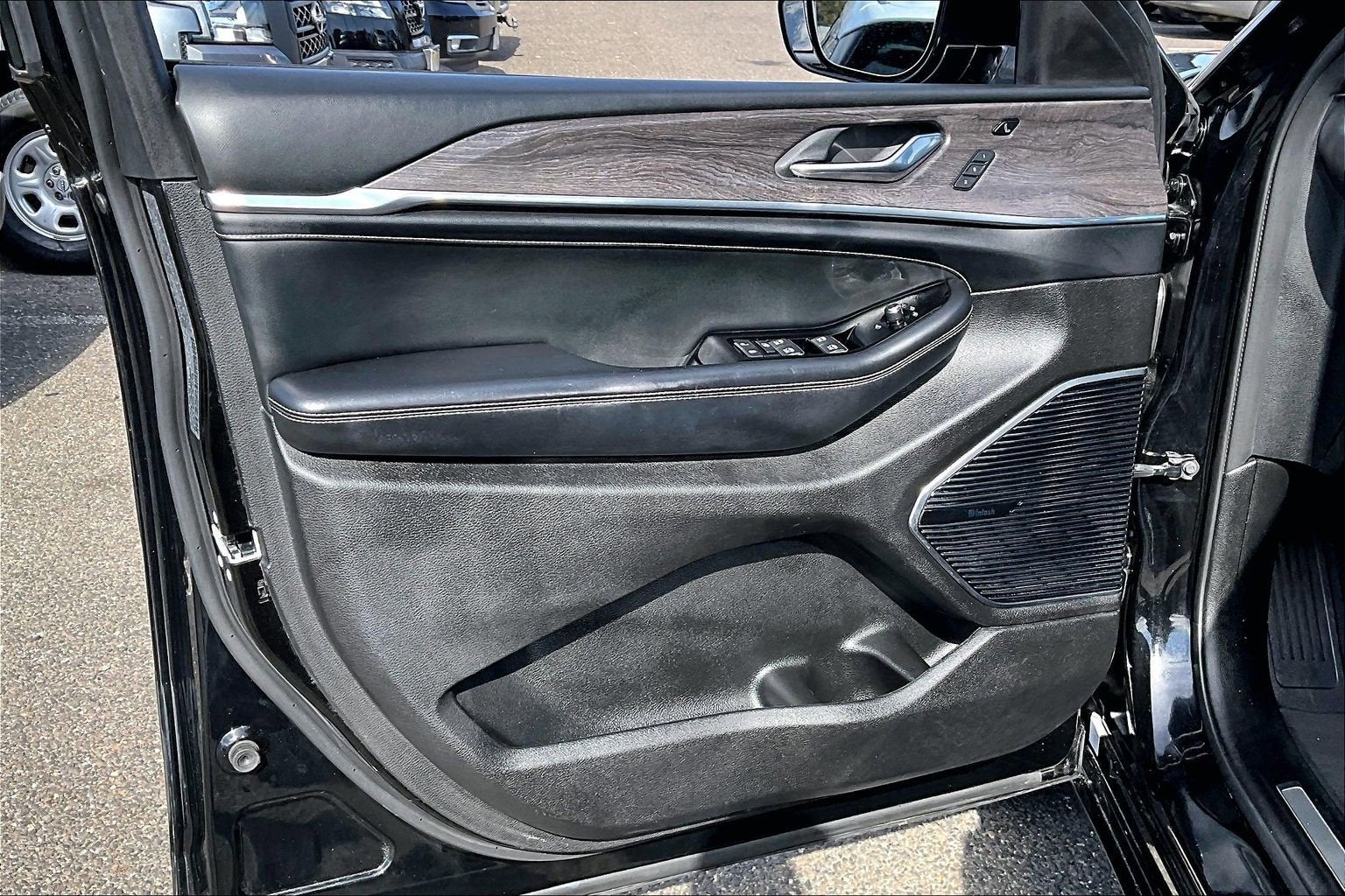 2022 Jeep Grand Cherokee Overland