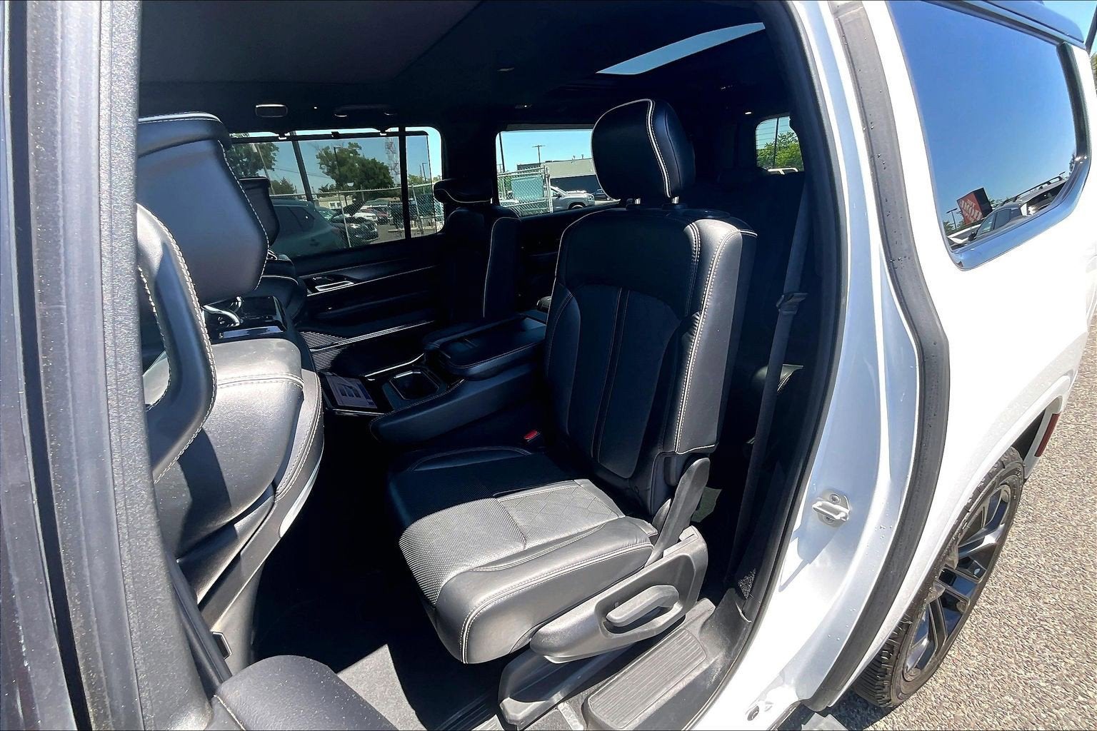 2024 Jeep Grand Wagoneer L Series II