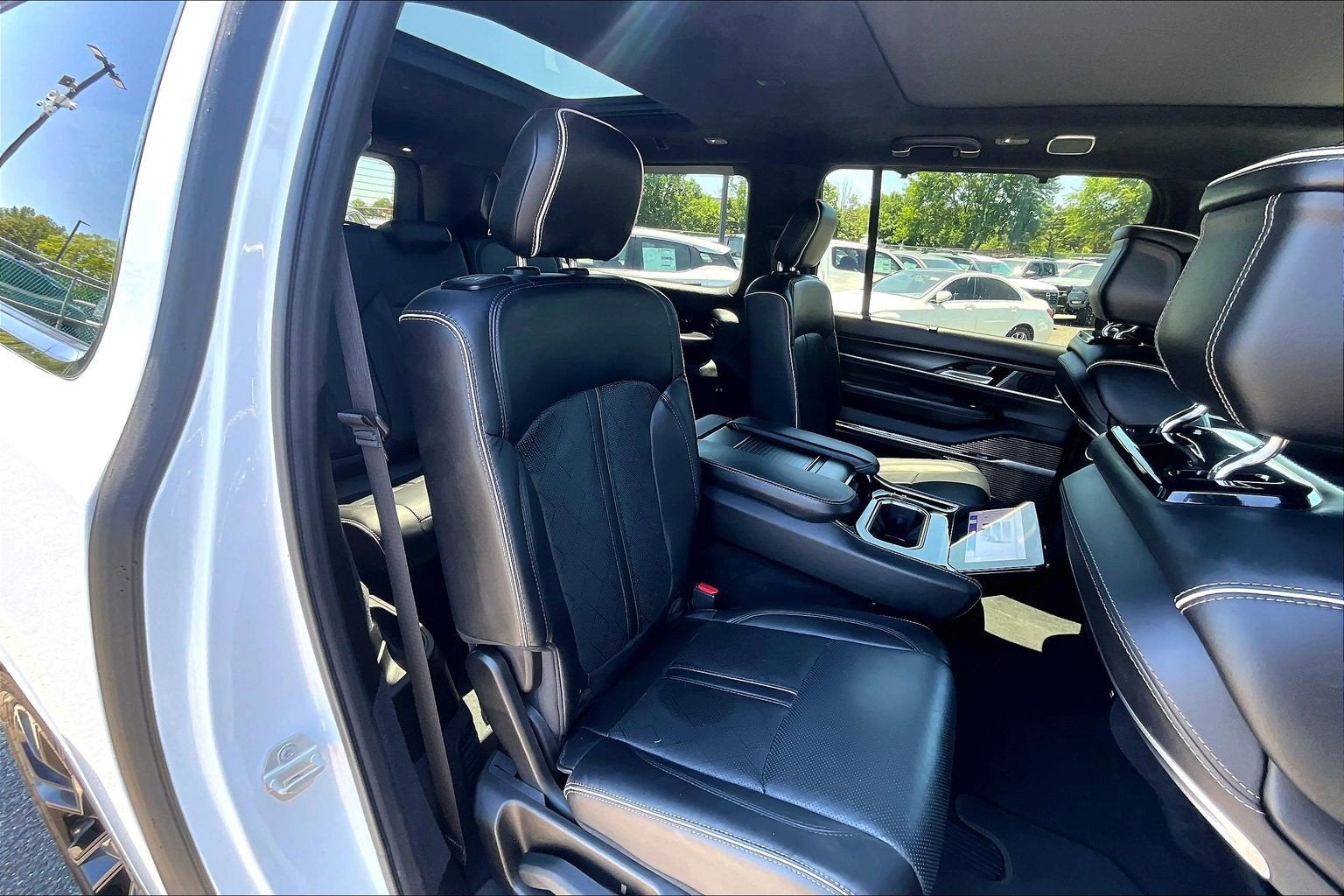 2024 Jeep Grand Wagoneer L Series II