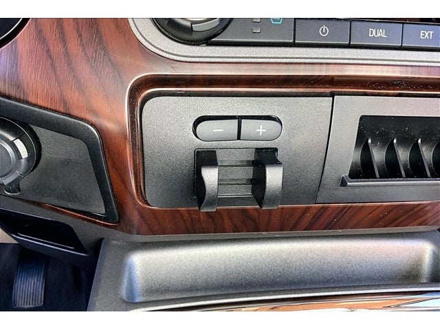 2012 Ford Super Duty F-350 SRW Lariat