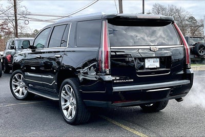 2016 Cadillac Escalade Luxury Collection