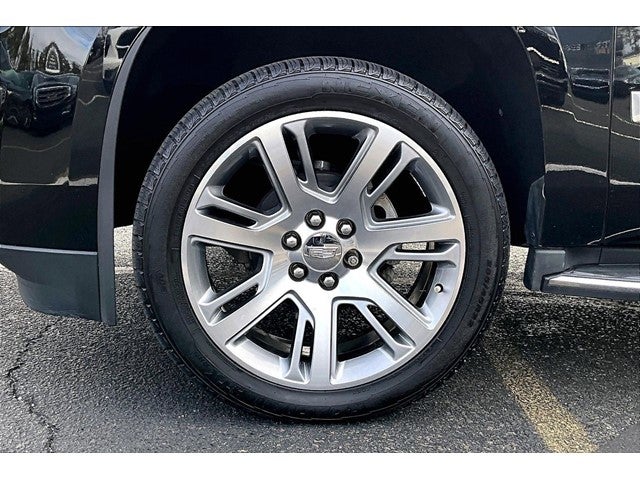 2016 Cadillac Escalade Luxury Collection