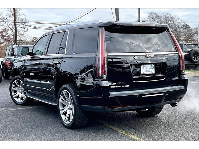 2016 Cadillac Escalade Luxury Collection