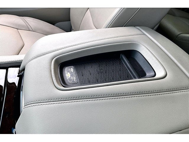 2016 Cadillac Escalade Luxury Collection