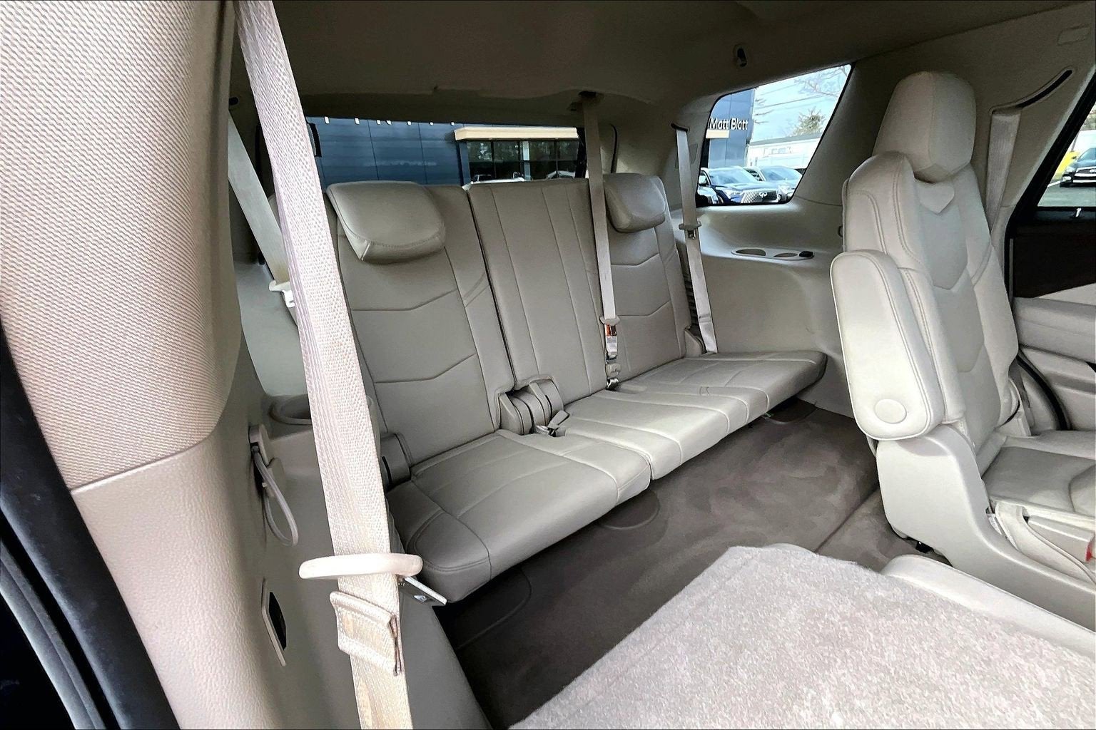2016 Cadillac Escalade Luxury Collection