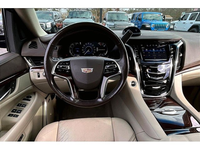 2016 Cadillac Escalade Luxury Collection