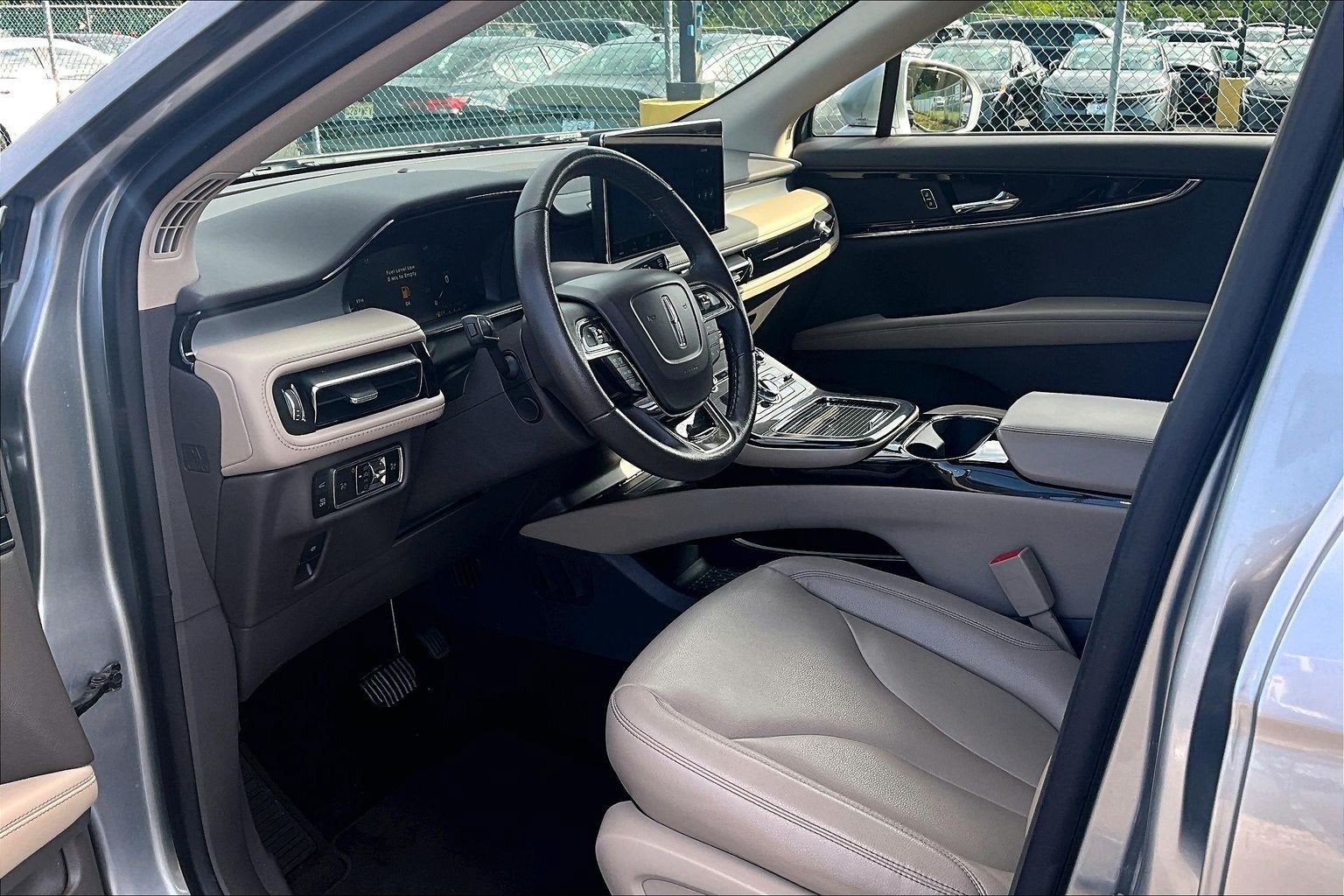 2023 Lincoln Nautilus Standard