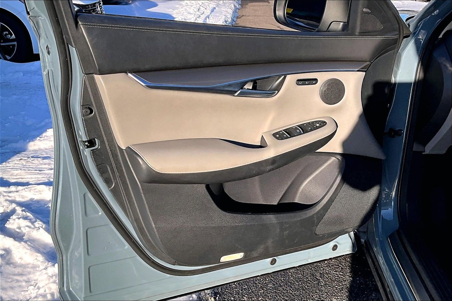 2023 INFINITI QX50 LUXE FWD