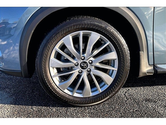 2023 INFINITI QX50 LUXE FWD
