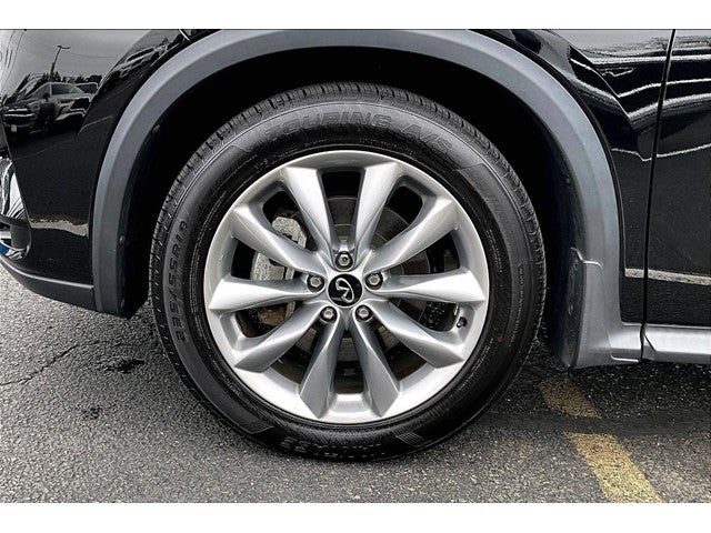 2022 INFINITI QX50 LUXE AWD