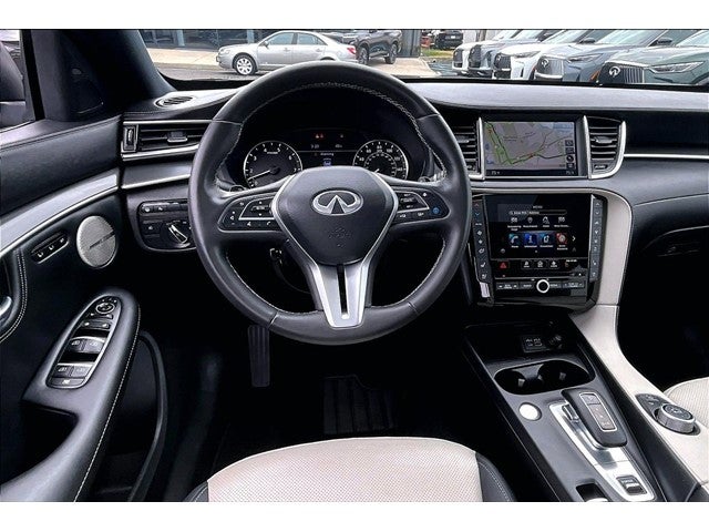 2025 INFINITI QX55 Essential AWD
