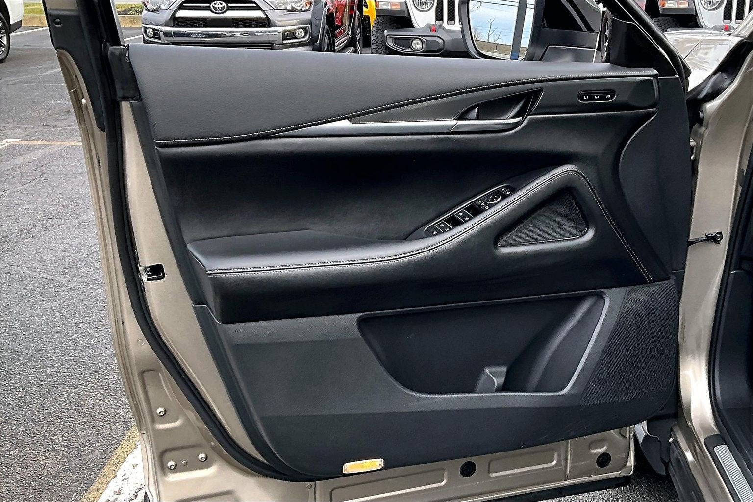 2023 INFINITI QX60 LUXE AWD