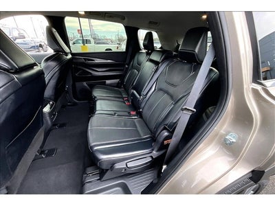 2023 INFINITI QX60 LUXE AWD