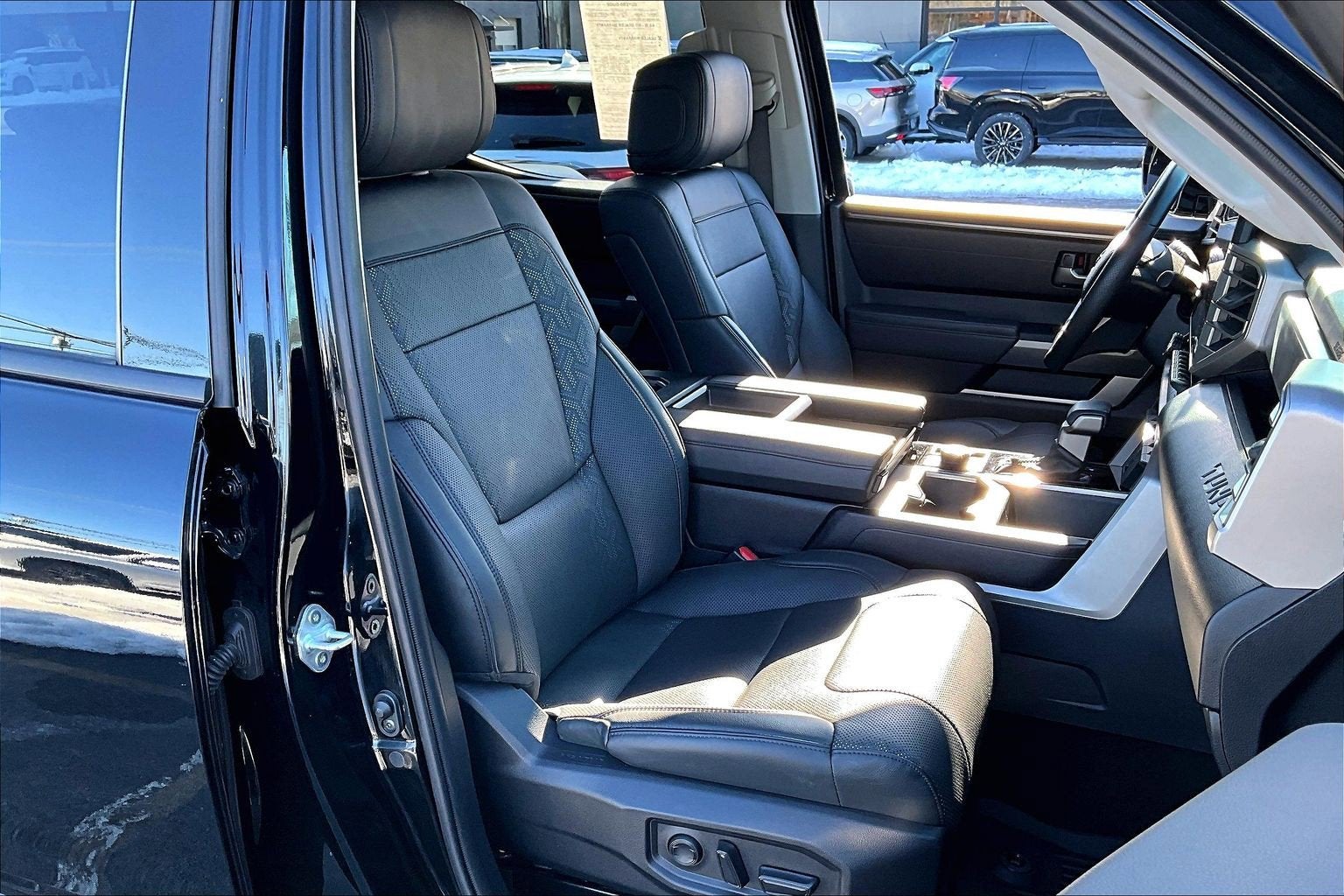 2023 Toyota Tundra 4WD SR5