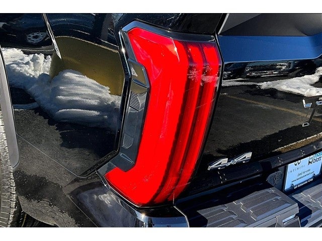 2023 Toyota Tundra 4WD SR5