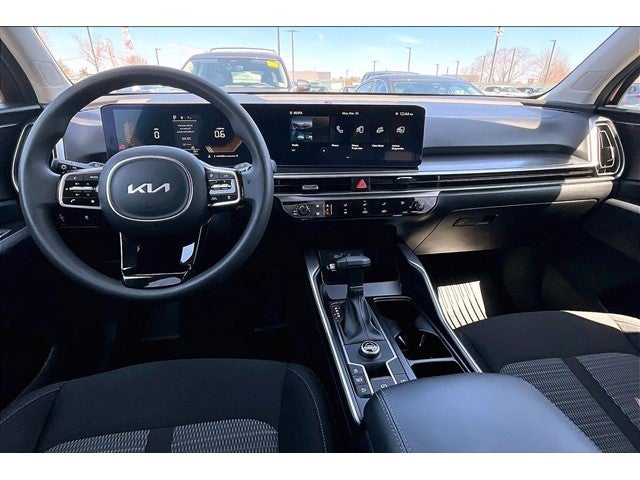 2025 Kia Sorento LX